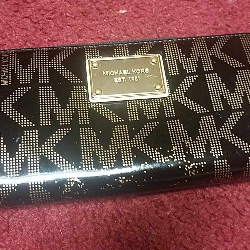 Michael Kors wallet